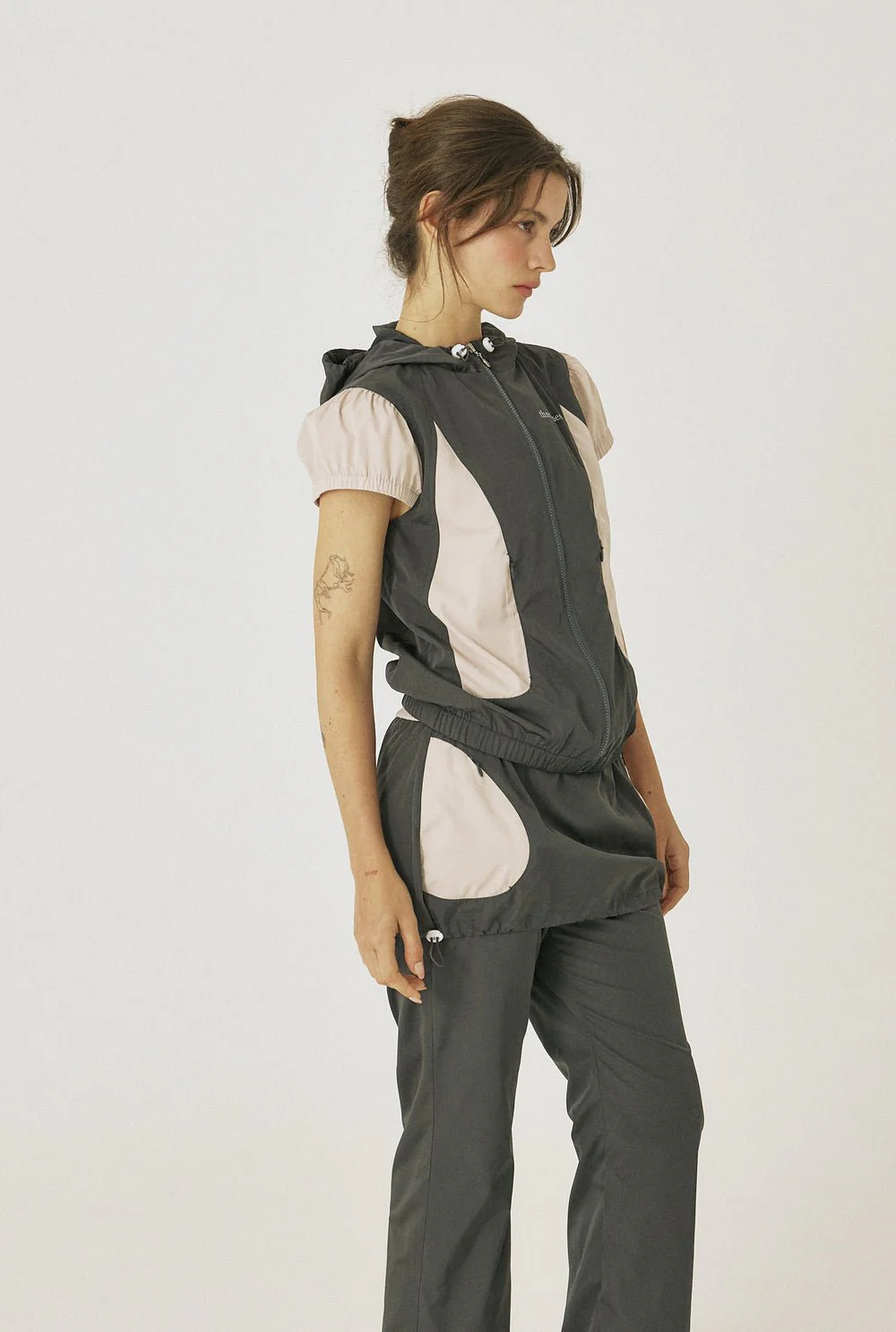 Milky windbreaker - Image 7